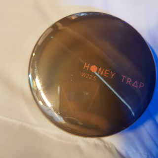 Honey Trap 톤 업 파운데이션 쿠션(W22.5,C17.5) — 5점을 준 리뷰어가 2018년 2월 올린 사용 사진