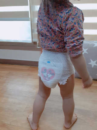 보솜이 베이비케어 팬티형 기저귀 — 4점을 준 리뷰어가 2019년 3월 올린 사용 사진