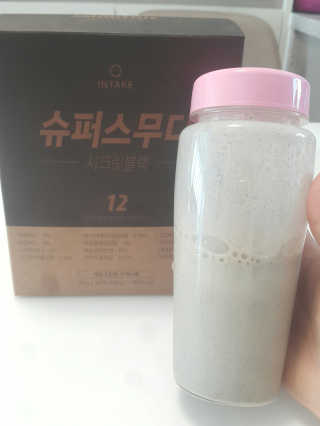 인테이크 슈퍼스무디 시크릿블랙(30g*14팩) — 4.5점을 준 리뷰어가 2017년 3월 올린 사용 사진