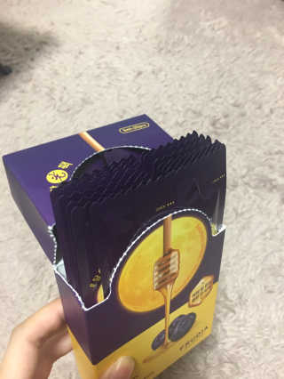 [후르디아] 블루베리 허니 오버나이트 마스크 달광팩 — 5점을 준 리뷰어가 2019년 9월 올린 사용 사진