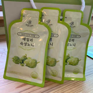 [바로푸드] 데일리 숙성노니원액 30ml x 28팩_1박스 — 4.5점을 준 리뷰어가 2019년 6월 올린 사용 사진