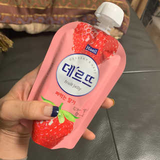 데르뜨 떠먹는 과일 3종, 짜먹는 과일 2종 총 10개 체험 — 5점을 준 리뷰어가 2020년 3월 올린 사용 사진
