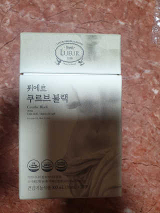 [하우투잇] 뤼에르 쿠르브 블랙 10ml x 30포 총 300ml — 4.5점을 준 리뷰어가 2020년 3월 올린 사용 사진