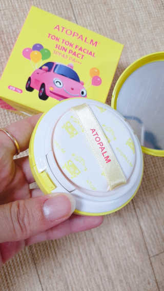 아토팜 톡톡 페이셜 선팩트 SPF43 PA+++ — 5점을 준 리뷰어가 2019년 6월 올린 사용 사진
