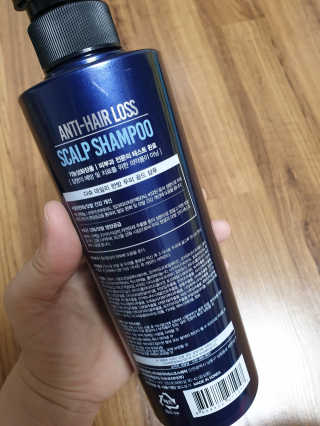 다슈코리아 다슈 단백질 한방 두피 골드 샴푸 500ml +샴푸브러쉬 — 4점을 준 리뷰어가 2019년 12월 올린 사용 사진