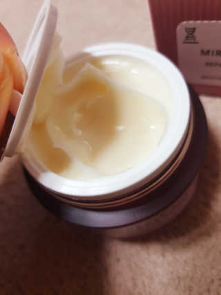 땡큐파머 미라클 에이지 리페어 아이크림 — 5점을 준 리뷰어가 2019년 8월 올린 사용 사진