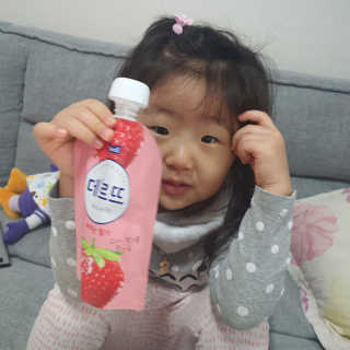 데르뜨 떠먹는 과일 3종, 짜먹는 과일 2종 총 10개 체험 — 5점을 준 리뷰어가 2020년 3월 올린 사용 사진