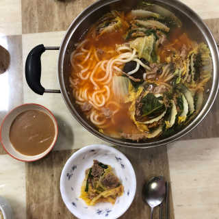 땡땡쿡 얼큰 밀푀유 나베 2인분 980g 우동사리 포함 — 5점을 준 리뷰어가 2020년 1월 올린 사용 사진