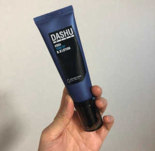 다슈코리아 다슈 맨즈 톤 업 비비로션 40ml — 3.33점을 준 리뷰어가 2018년 5월 올린 사용 사진
