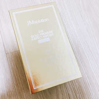 JM솔루션 24K 골드 프리미엄 알 이펙트 앰플 스페셜 — 4.5점을 준 리뷰어가 2018년 12월 올린 사용 사진