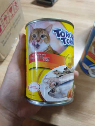 [펫토리아]토로토로 고양이 주식캔 — 3.5점을 준 리뷰어가 2019년 8월 올린 사용 사진