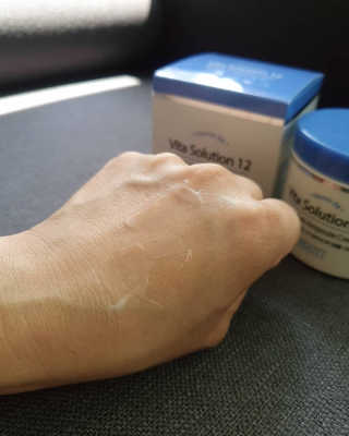 지고트 비타솔루션12 모이스처 앰플 크림 100ml — 4점을 준 리뷰어가 2019년 8월 올린 사용 사진