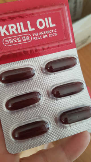 이너블릭 이너타임 크릴오일 — 3점을 준 리뷰어가 2019년 12월 올린 사용 사진