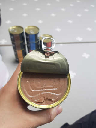 [펫토리아] BEST 한캔뚝딱 고양이 주식캔 — 3.5점을 준 리뷰어가 2019년 3월 올린 사용 사진