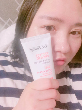 닥터영 유브이 컷 앤 울트라 라이트 썬크림 SPF50+ PA++ 50ml — 3점을 준 리뷰어가 2016년 7월 올린 사용 사진