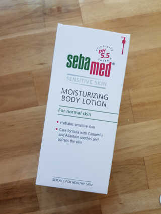 세바메드 모이스처라이징 바디로션 400ml — 5점을 준 리뷰어가 2019년 8월 올린 사용 사진