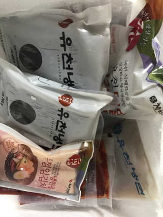 유천냉면 유천 비빔냉면 2인분+메밀지짐만두 280g — 5점을 준 리뷰어가 2018년 6월 올린 사용 사진