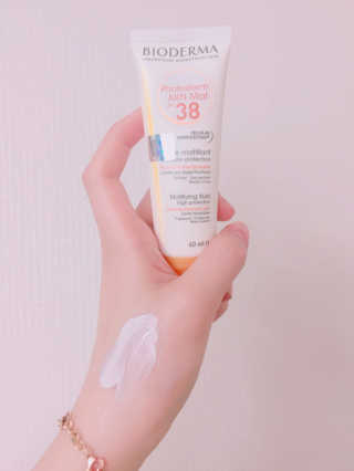 BIODERMA 바이오더마 포토덤 아쿠아 플루이드 선 — 4점을 준 리뷰어가 2017년 3월 올린 사용 사진