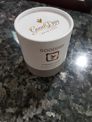 GoodDay Skincare GoodDay 강황크림 50g — 3.5점을 준 리뷰어가 2020년 1월 올린 사용 사진