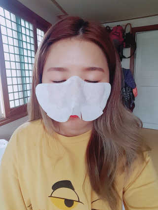 23years old 에어레이닉 포어 마스크 — 2.5점을 준 리뷰어가 2018년 6월 올린 사용 사진