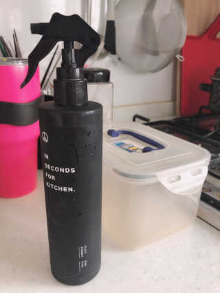 PEACE MOMENT 피스모먼트 인세컨즈포키친 320mL 천연살균소독제 — 5점을 준 리뷰어가 2019년 2월 올린 사용 사진