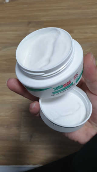 세바메드 우레아 수분폭탄크림 50ml — 5점을 준 리뷰어가 2019년 11월 올린 사용 사진
