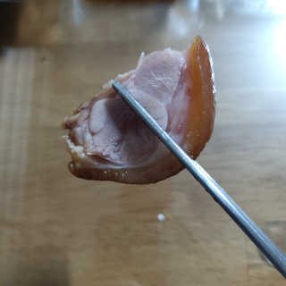 행복먹거리공작소 맥족. 맥주에 빠진 족발 550g + 마늘소스 70g — 4점을 준 리뷰어가 2020년 1월 올린 사용 사진