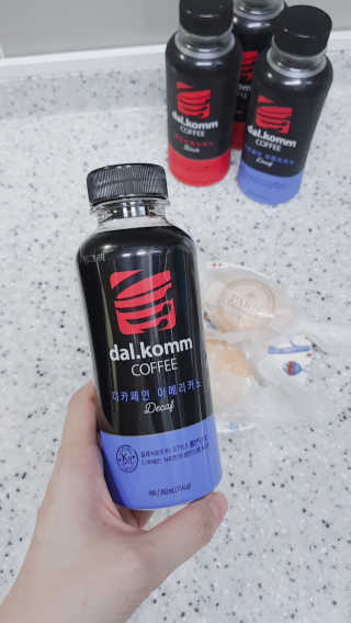 [빙그레] 달콤커피 콜라보 디카페인, 블랙 아메리카노 — 5점을 준 리뷰어가 2019년 1월 올린 사용 사진