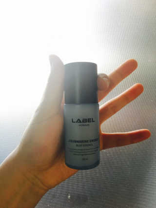 레이블옴므-labelhomme 제이 서브마린 에너지 블루 에센스 — 4점을 준 리뷰어가 2017년 2월 올린 사용 사진