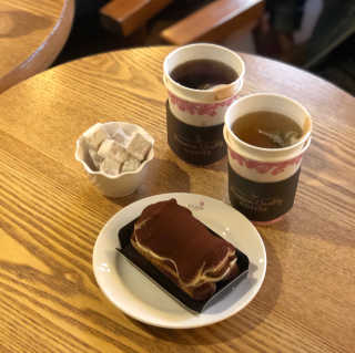 릴리움 커피 [릴리움 2인세트] 프리미엄 Tea+터키쉬딜라이트 로즈 — 4점을 준 리뷰어가 2019년 3월 올린 사용 사진