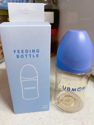 유비맘 PPSU 젖병 노꼭지_200ml_컬러 랜덤 발송 — 4점을 준 리뷰어가 2020년 1월 올린 사용 사진