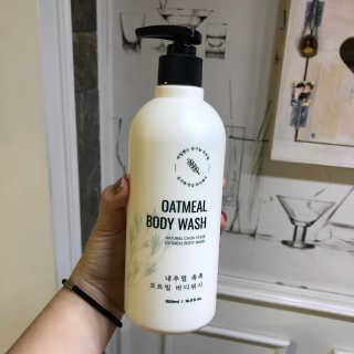 (주)에네스티 내추럴 촉촉  오트밀 바디워시 500ml — 5점을 준 리뷰어가 2019년 10월 올린 사용 사진