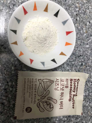 MCP 하이몰 마법의치킨가루2봉랜덤 + 코코넛허니버터2봉 — 5점을 준 리뷰어가 2020년 3월 올린 사용 사진