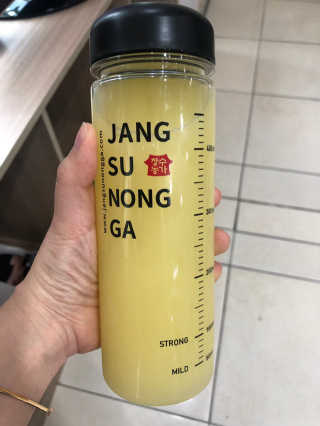 장수농가 리얼깔라만시 원샷 50ml 10팩+보틀 — 4.5점을 준 리뷰어가 2019년 4월 올린 사용 사진