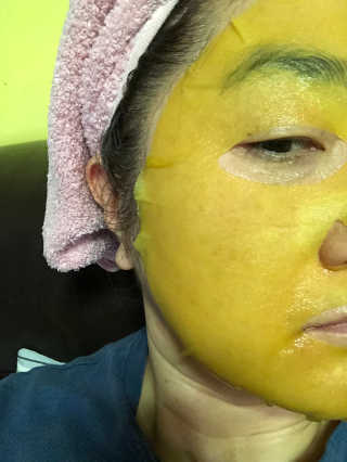 GoodDay Skincare GoodDay 강황 마스크 — 4점을 준 리뷰어가 2019년 12월 올린 사용 사진