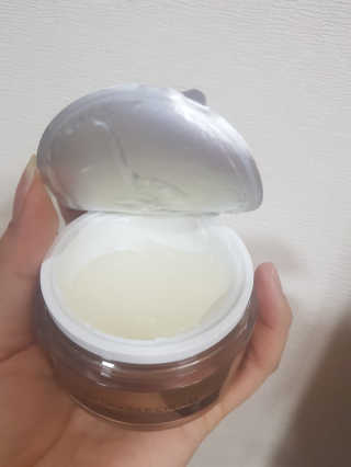 최윤하스텔라 최윤하 만물상 올인원 만능크림 — 4.5점을 준 리뷰어가 2019년 3월 올린 사용 사진