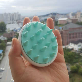 달리프 베러 퍼퓸 샴푸 1000ml 레이니데이 or 일랑로즈 — 5점을 준 리뷰어가 2018년 9월 올린 사용 사진