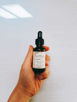 [스킨큐어] 산다화 비타민C 화이트닝 에센스 30ml — 5점을 준 리뷰어가 2020년 3월 올린 사용 사진