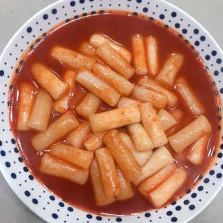 청담동말자싸롱 말자네떡볶이4EA말자네빠삭빠삭감튀5EA — 4점을 준 리뷰어가 2019년 1월 올린 사용 사진