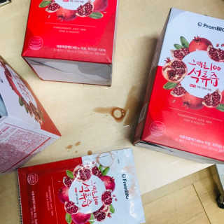프롬바이오 오직 석류만 [그대로100 석류즙] 하루 1포로 건강하게 — 2점을 준 리뷰어가 2019년 11월 올린 사용 사진