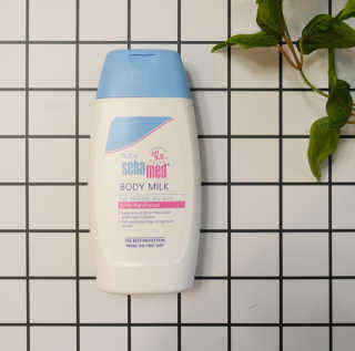세바메드 베이비 바디밀크 200ml — 5점을 준 리뷰어가 2020년 1월 올린 사용 사진