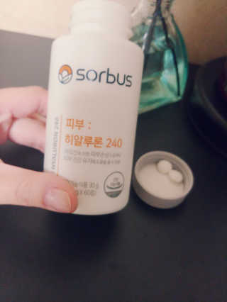 소버스 히알루론산 240 — 5점을 준 리뷰어가 2019년 10월 올린 사용 사진