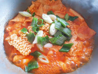 잠실맛집,홍코너떡볶이가우리집에[옛날맛,짜장맛옵션] — 5점을 준 리뷰어가 2019년 12월 올린 사용 사진