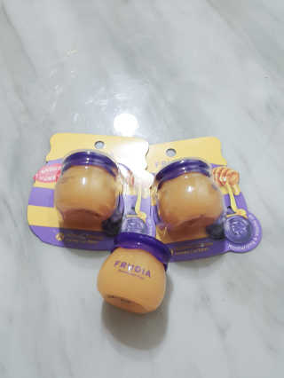 [후르디아] 블루베리 과즙 듬뿍 꿀과즙립밤 3개 세트 — 5점을 준 리뷰어가 2019년 11월 올린 사용 사진