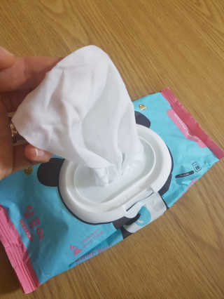 달곰이 물티슈 — 5점을 준 리뷰어가 2018년 2월 올린 사용 사진