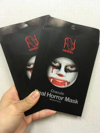 하이힐 리얼 호러마스크팩, HiHEEL REAL HORROR MASKPACK 하이힐 리얼 호러마스크팩-드라큐라 — 4점을 준 리뷰어가 2016년 12월 올린 사용 사진
