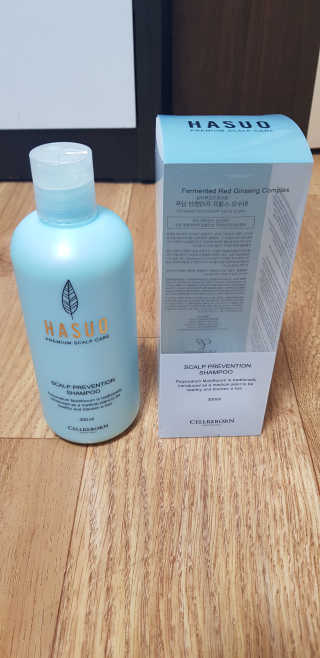 셀리본 하수오 내츄럴 프리벤션 탈모관리 샴푸 300ml — 4점을 준 리뷰어가 2019년 11월 올린 사용 사진