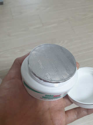 세바메드 우레아 수분폭탄크림 50ml — 5점을 준 리뷰어가 2019년 11월 올린 사용 사진