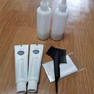 (주)에네스티 미스랩 더블 클리닉 헤어 컬러 크림 — 4.5점을 준 리뷰어가 2019년 10월 올린 사용 사진