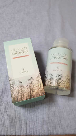 신소라 코스메틱 SINSOLA COSMETIC 신소라 모이스춰 클렌징 워터 — 5점을 준 리뷰어가 2017년 11월 올린 사용 사진